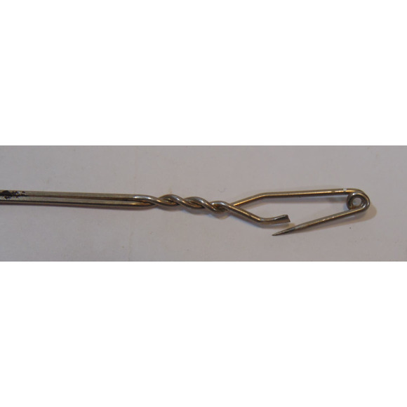 3 Vintage Sewing Hook Latch Crochet Plastic Handle Hooking Tools Metal USA Pull - Picture 11 of 11